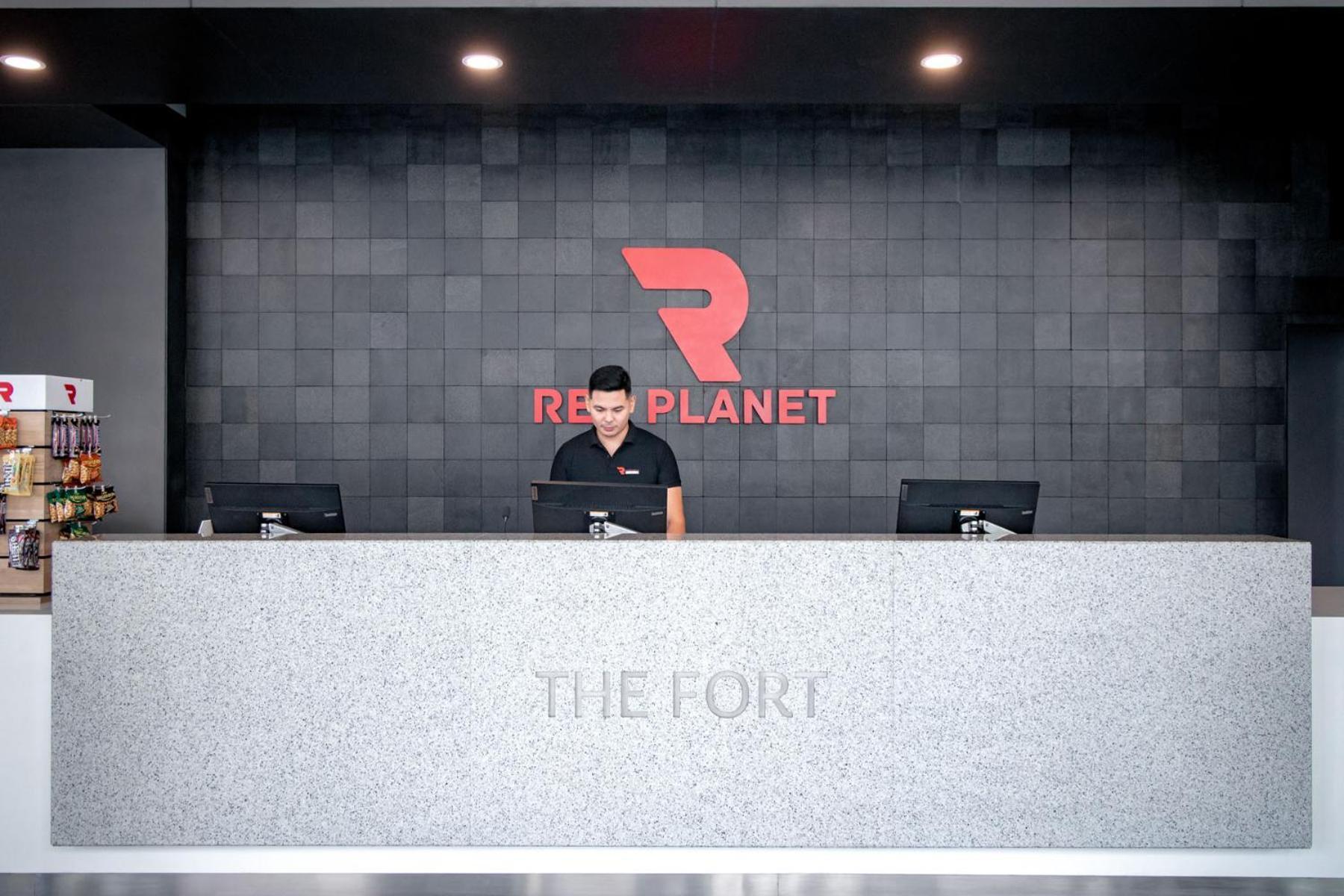 Red Planet Bgc The Fort Taguig Kültér fotó